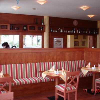 Hotel- und Gastronomiemöbel