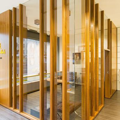  Büromöbel und Büroeinrichtung nach Maß